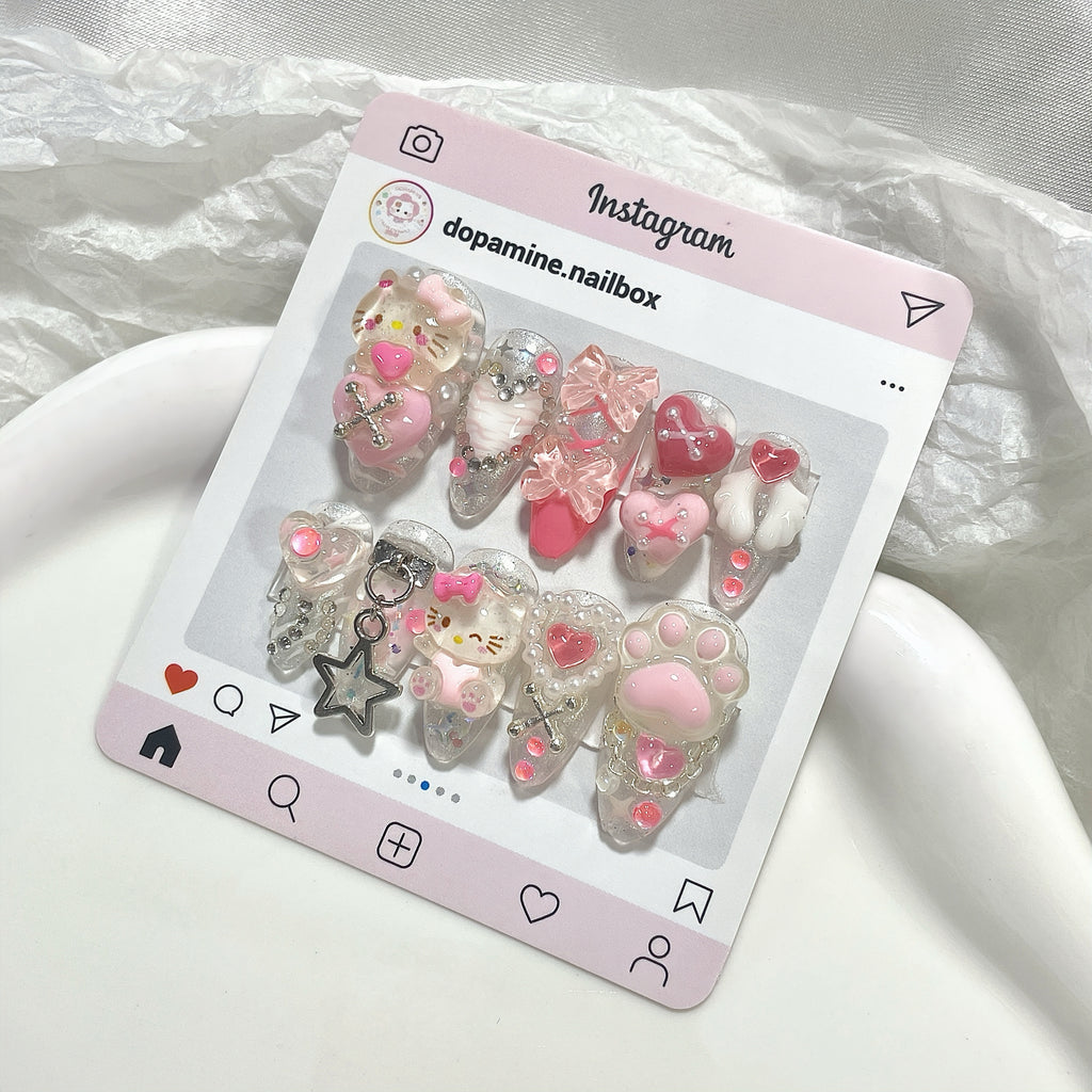 Hello Kitty Gyaru