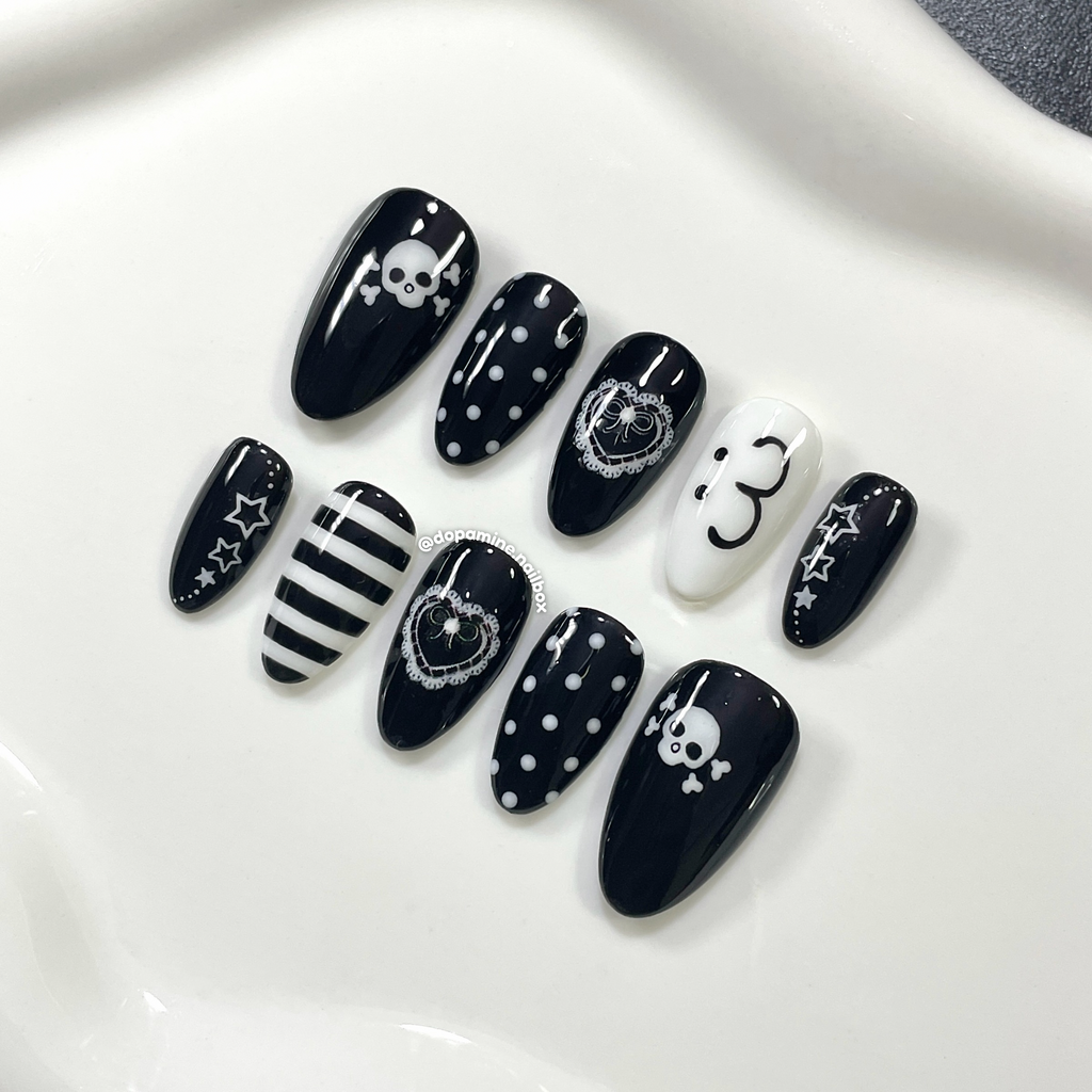 Skull & Lace