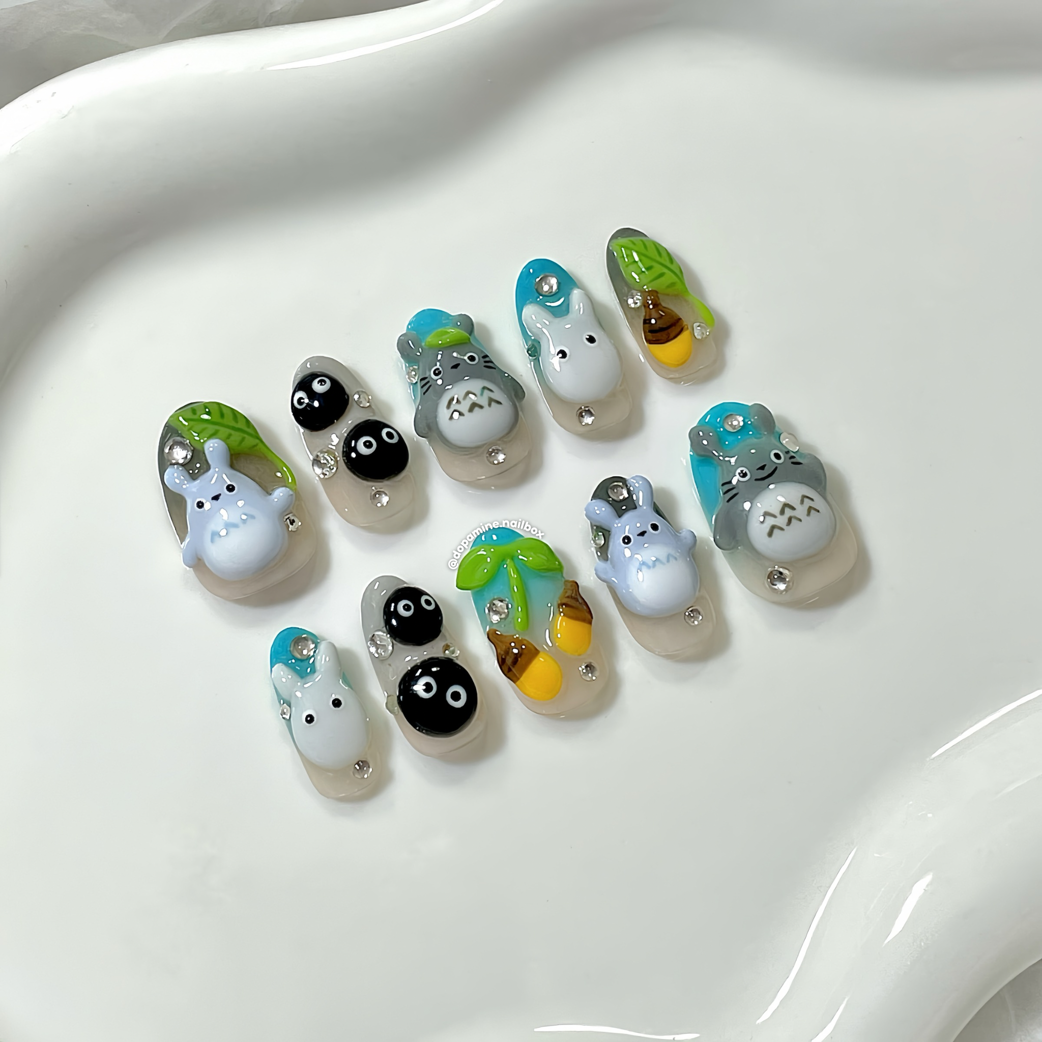Totoro Green Leaf
